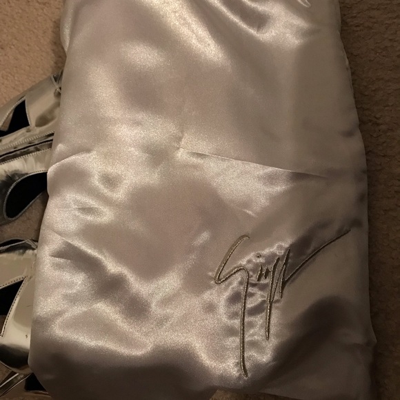 NEW Womens Silver Giuseppe Zanotti Spike Heel - Picture 3 of 14